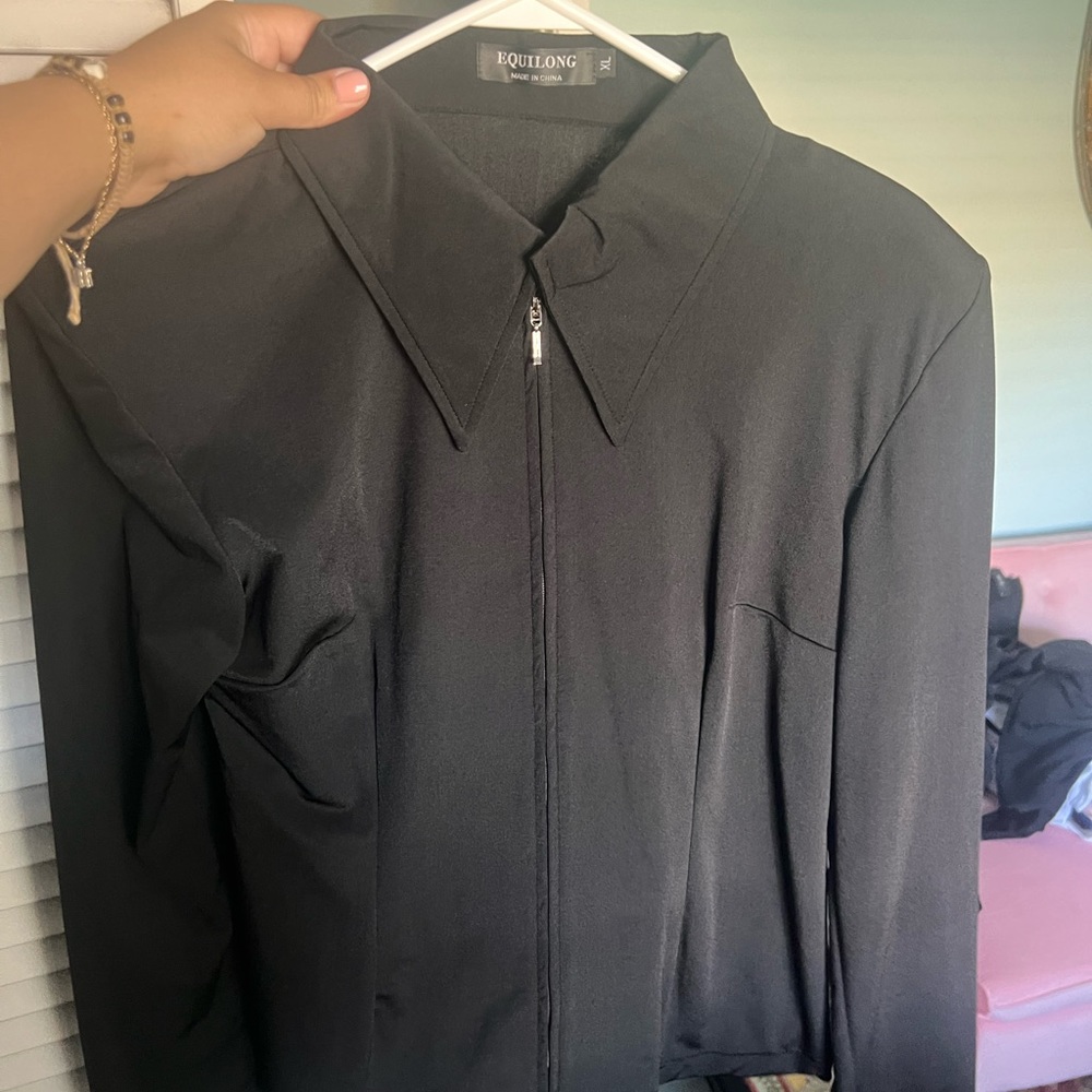 Equilong plain black show jacket size XL